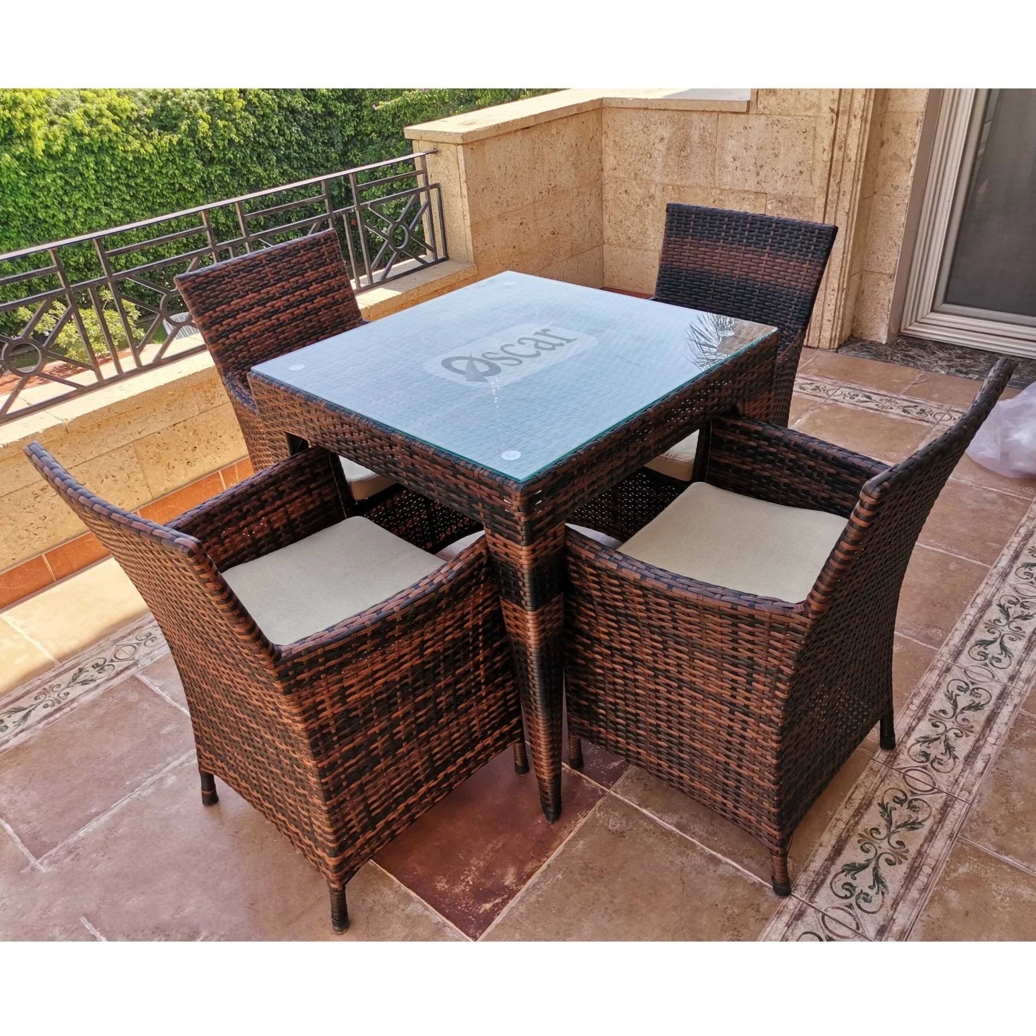 Studio rattan dining set for 4 persons